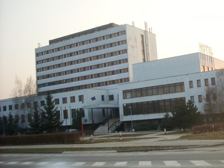 Hotel Agroinštitút vybavený televíziou, sprchou a toaletou na každej izbe