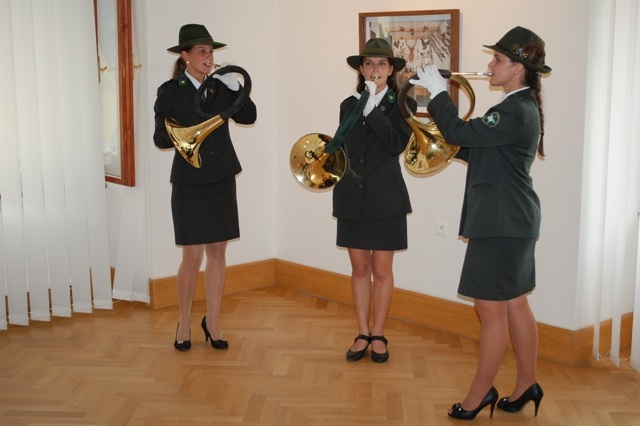 Na vernisáži vystúpilo Hornové trio z Technickej univerzity vo Zvolene