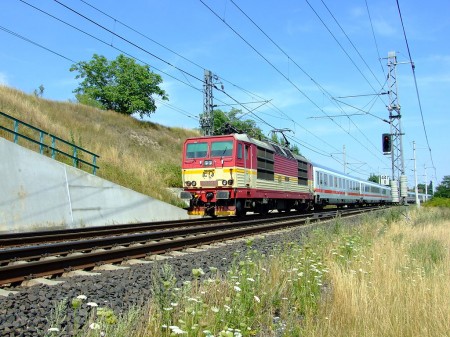 vlak_wikimedia.org